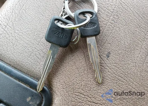 1999 Ford F-250 Lariat/Xl/Xlt из США, поврежденный, VIN 1FTNX21F4XED70803